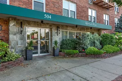 504 Merrick Road #2k, Lynbrook, NY 11563 - Photo 1