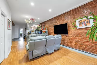 91-08 43rd Ave, Elmhurst, NY 11373 - Photo 11