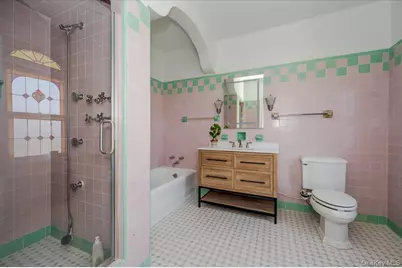 211 Laurelton Boulevard, Long Beach, NY 11561 - Photo 21