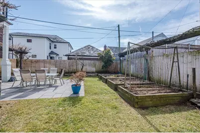 211 Laurelton Boulevard, Long Beach, NY 11561 - Photo 45