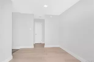 2500 Johnson Ave, Bronx, NY 10463 - Photo 3