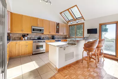 29 Kenwood Road, Southampton, NY 11968 - Photo 13