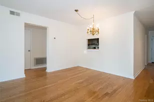 12 Windward Ln, Bronx, NY 10464 - Photo 5