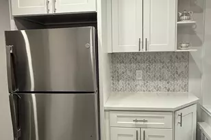 11 Wooleys Ln, Great Neck, NY 11023 - Photo 9