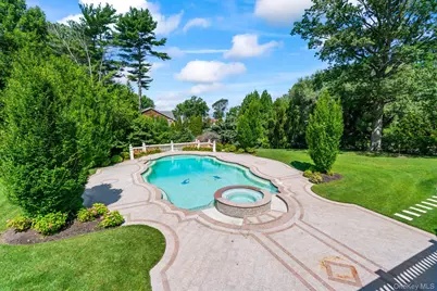 28 Whitney Circle, Glen Cove, NY 11542 - Photo 33