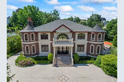 28 Whitney Circle, Glen Cove, NY 11542 - Photo 3