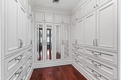 28 Whitney Circle, Glen Cove, NY 11542 - Photo 23