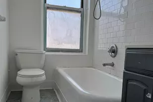 472 Gramatan Ave, Mount Vernon, NY 10552 - Photo 9