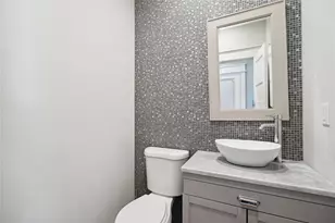 1260 Smithtown Ave, Bohemia, NY 11716 - Photo 25