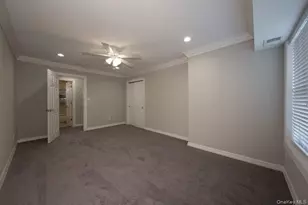 100 Villa D'Est Dr, Coram, NY 11727 - Photo 7