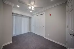 100 Villa D'Est Dr, Coram, NY 11727 - Photo 9