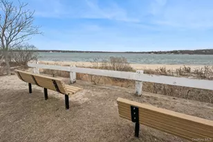 424 4th St, Greenport, NY 11944 - Photo 23