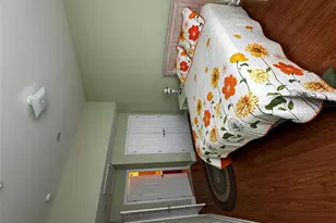 918 Willow Ln, Valley Stream, NY 11580 - Photo 9