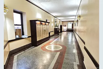 83-06 Vietor Avenue #2F, Elmhurst, NY 11373 - Photo 3