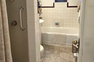 83-06 Vietor Ave, Elmhurst, NY 11373 - Photo 15