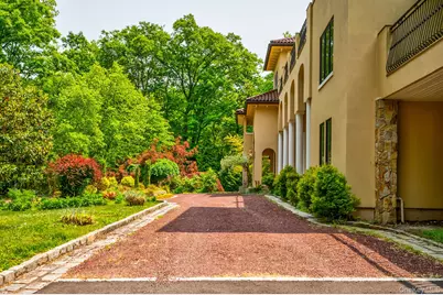 262 Harbor Acres Road, Port Washington, NY 11050 - Photo 19