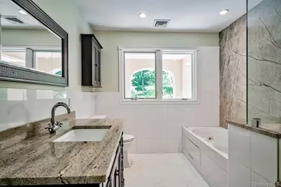 262 Harbor Acres Road, Port Washington, NY 11050 - Photo 15