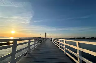 44 Terrace Cir, Great Neck, NY 11021 - Photo 33