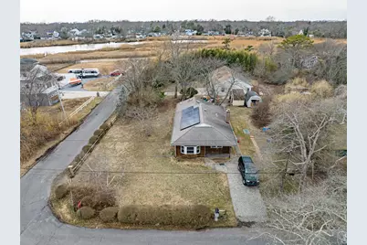 34 Hemlock Drive, Mastic Beach, NY 11951 - Photo 17