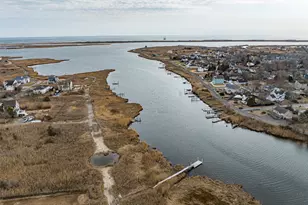 34 Hemlock Dr, Mastic Beach, NY 11951 - Photo 29