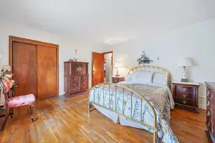 157-44 97th St, Howard Beach, NY 11414 - Photo 11