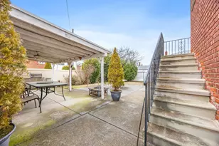 157-44 97th St, Howard Beach, NY 11414 - Photo 29