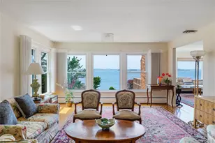 24 Cricket Ln, Great Neck, NY 11024 - Photo 9