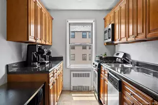 60 Locust Ave, New Rochelle, NY 10801 - Photo 9