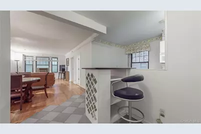 109-14 Ascan Avenue #1D, Forest Hills, NY 11375 - Photo 7