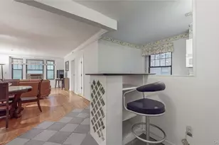 109-14 Ascan Ave, Forest Hills, NY 11375 - Photo 7