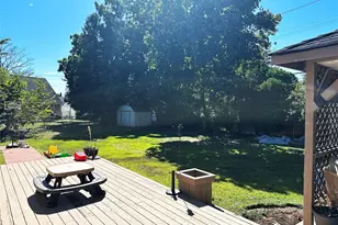 94 Mallard Rd, Levittown, NY 11756 - Photo 15