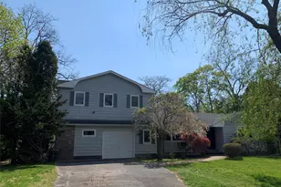 36 Walker Ave, East Quogue, NY 11942 - Photo 3