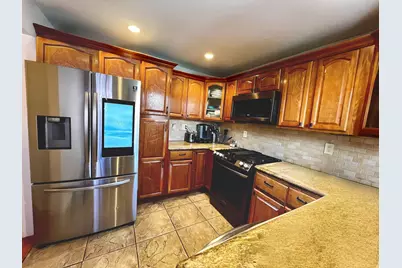 9317 201 Street, Hollis, NY 11423 - Photo 3