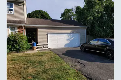 64 Kellum Street, Lindenhurst, NY 11757 - Photo 1
