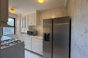 142 Garth Rd, Scarsdale, NY 10583 - Photo 21