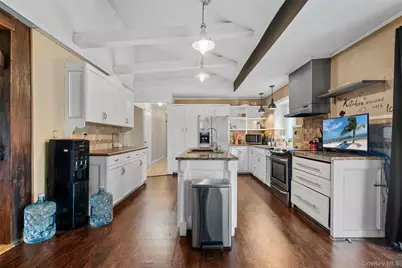 4 Thistle Lane, Middletown, NY 10940 - Photo 11