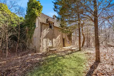 2340 Cedar Swamp Road, Brookville, NY 11545 - Photo 3