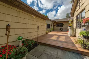 254 Meeting House Creek Rd, Aquebogue, NY 11931 - Photo 19