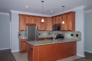 115 Evergreen St, West Babylon, NY 11704 - Photo 3