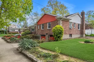 61-46 213th St, Bayside, NY 11364 - Photo 21