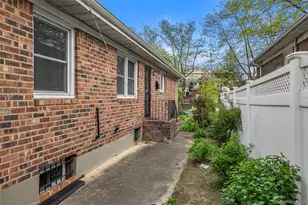 61-46 213th St, Bayside, NY 11364 - Photo 19