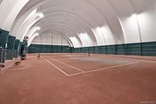 48 Pembroke Dr, Glen Cove, NY 11542 - Photo 37