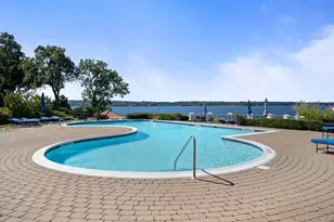 48 Pembroke Dr, Glen Cove, NY 11542 - Photo 35