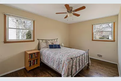 168 W Tiana Road, Hampton Bays, NY 11946 - Photo 9