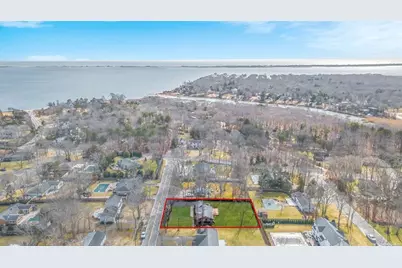 168 W Tiana Road, Hampton Bays, NY 11946 - Photo 17