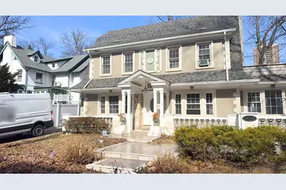 82-37 Austin Street, Kew Gardens, NY 11415 - Photo 3