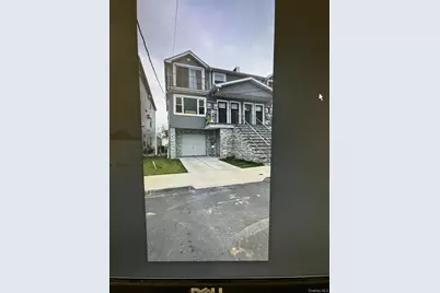 74-17 Hillmeyer Avenue, Far Rockaway, NY 11692 - Photo 5