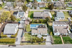 8 Elder Ave, Hampton Bays, NY 11946 - Photo 23