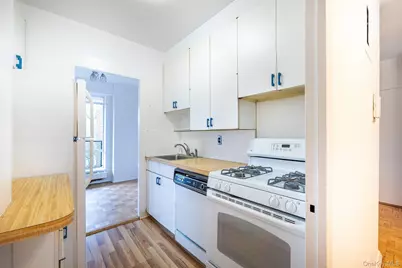 2727 Palisade Avenue #9B, Bronx, NY 10463 - Photo 9