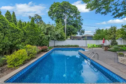 20 Northern Parkway E, Plainview, NY 11803 - Photo 25